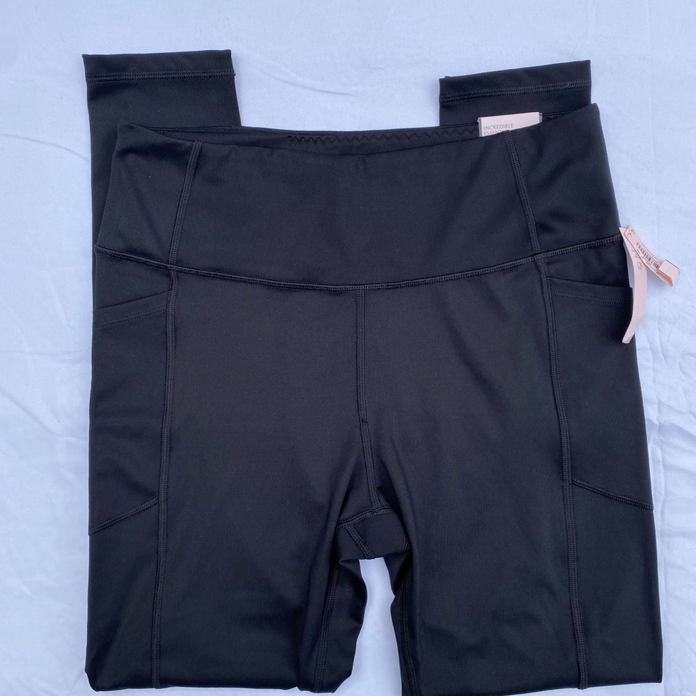 Victoria Secret Incredible Essential Leggings